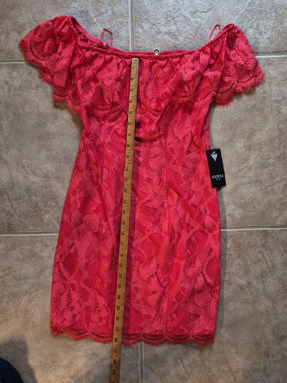 Guess - Picture 5 of 12